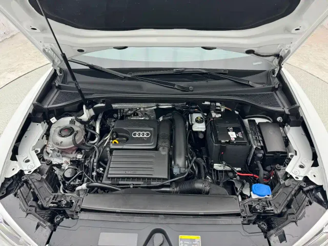 Audi Q3 — Фото автомобиля 4