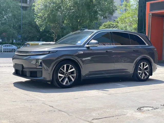 Фотография автомобиля — Li Auto L7