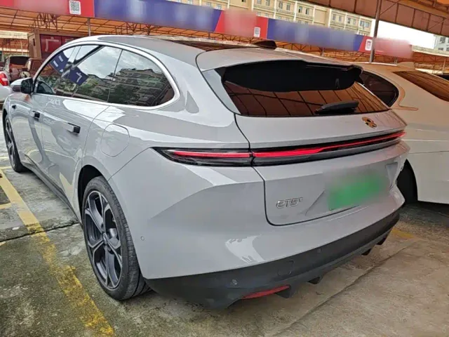 Nio ET5 Touring — Фото автомобиля 4