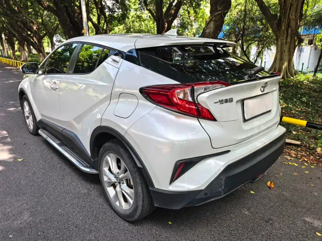 Toyota IZOA — Фото автомобиля 5