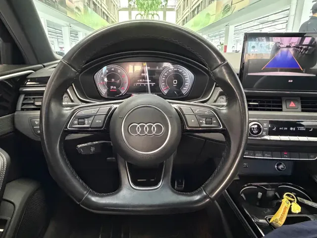Audi A4L — Фото автомобиля 6