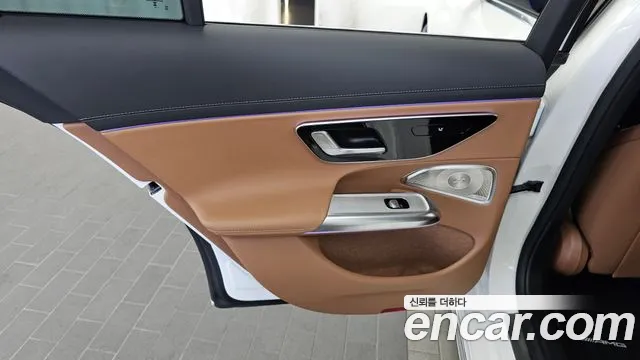 Mercedes-Benz E-Class W214 — Фото автомобиля 14