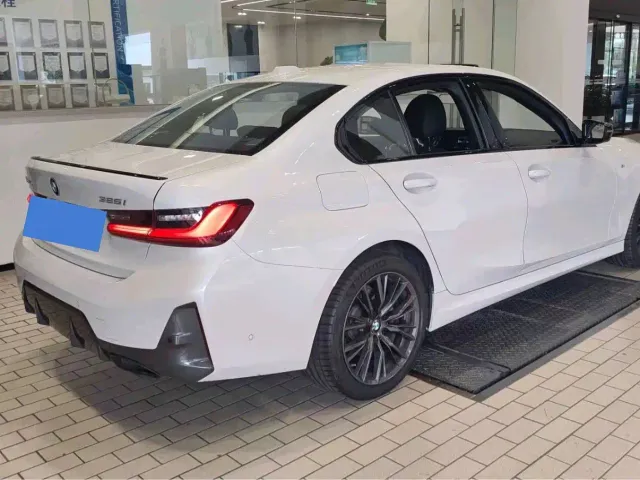 BMW 3 Series — Фото автомобиля 5