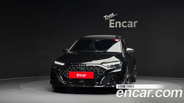 Audi RS3 — Фото автомобиля 3
