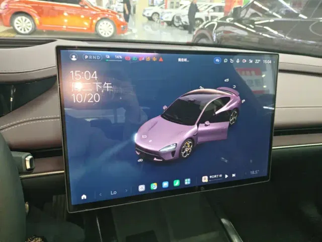 Xiaomi SU7 — Фото автомобиля 12