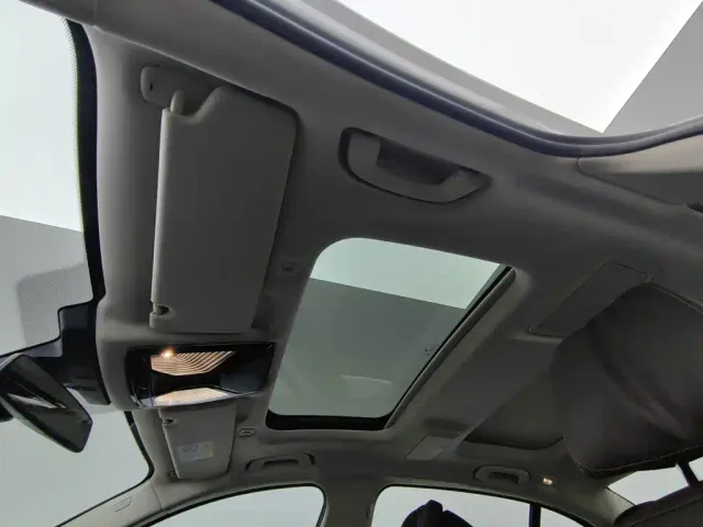 BMW 5 Series — Фото автомобиля 14