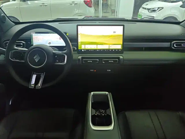 Baojun Yep Plus — Фото автомобиля 12