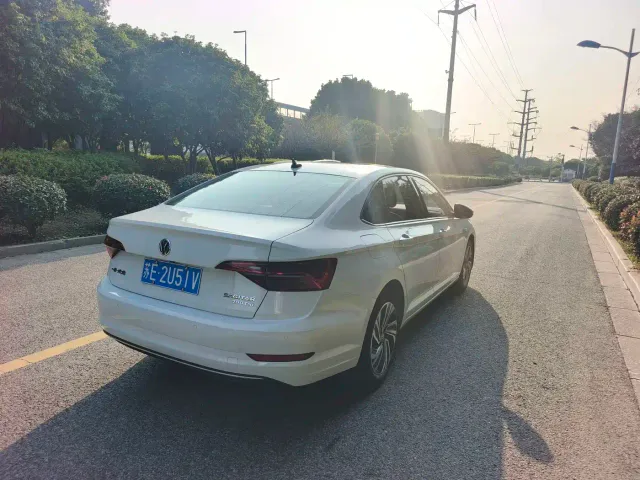 Volkswagen Sagitar — Фото автомобиля 4