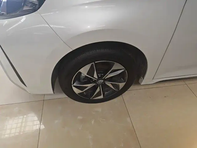 GAC Trumpchi M6 — Фото автомобиля 22
