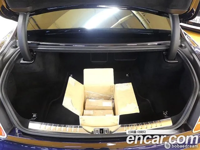 Bentley Flying Spur Generation 3 — Фото автомобиля 10