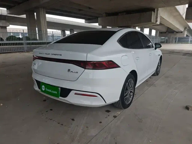 BYD Qin PLUS — Фото автомобиля 6