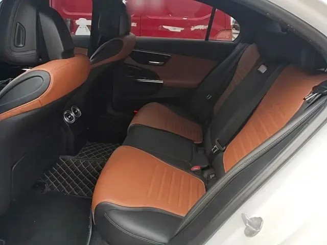 Mercedes-Benz C-Class — Фото автомобиля 16