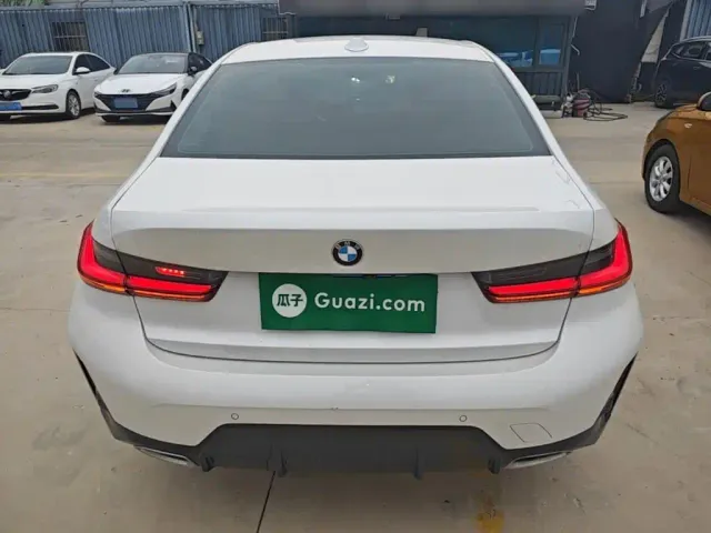 BMW 3 Series — Фото автомобиля 5