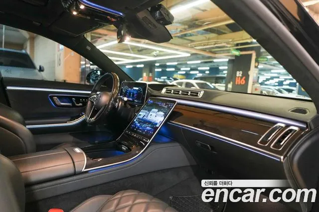Mercedes-Benz S-Class — Фото автомобиля 14