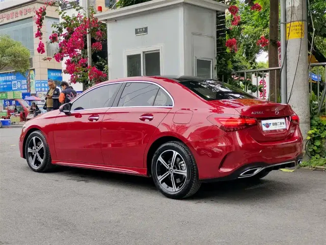 Mercedes-Benz A-Class — Фото автомобиля 4