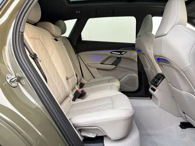 Audi Q5L — Фото автомобиля 9