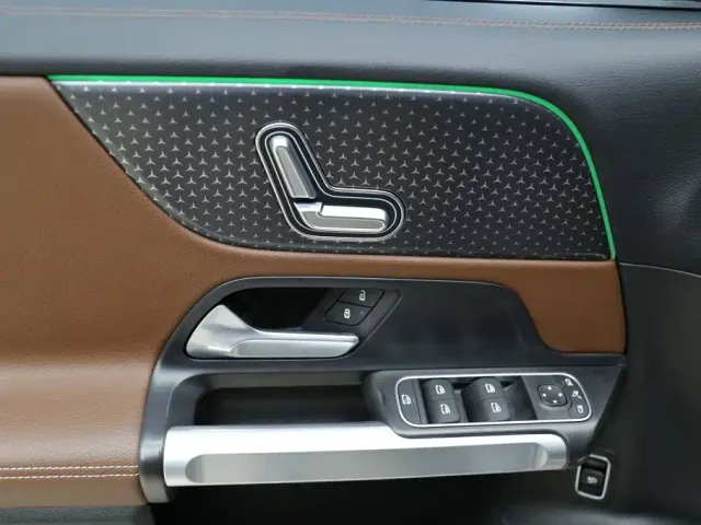 Mercedes-Benz Mercedes-Benz GLB 2025 GLB 220 Dynamic — Фото автомобиля 11