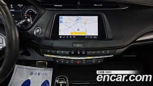 Cadillac XT4 2.0 Sport AWD — Фото автомобиля 13
