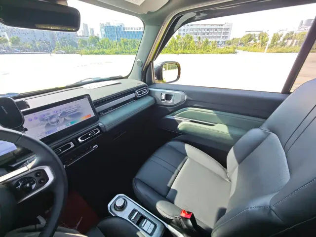 Baojun Yep — Фото автомобиля 11