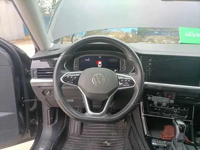 Volkswagen Passat — Фото автомобиля 10