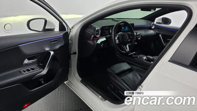 Mercedes-Benz A-Class — Фото автомобиля 9