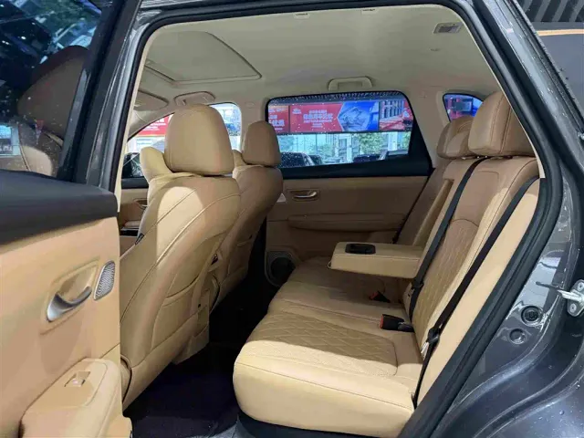 Landian E5 PLUS — Фото автомобиля 9
