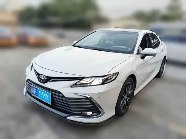 Фотография автомобиля — Toyota Camry