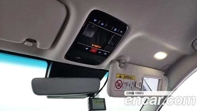 Hyundai Grandeur Grandeur (GN7) 2.5 Бензин 2WD — Фото автомобиля 16