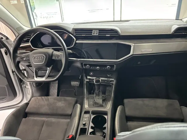 Audi Q3 — Фото автомобиля 12