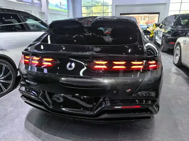 Denza Z9GT — Фото автомобиля 5