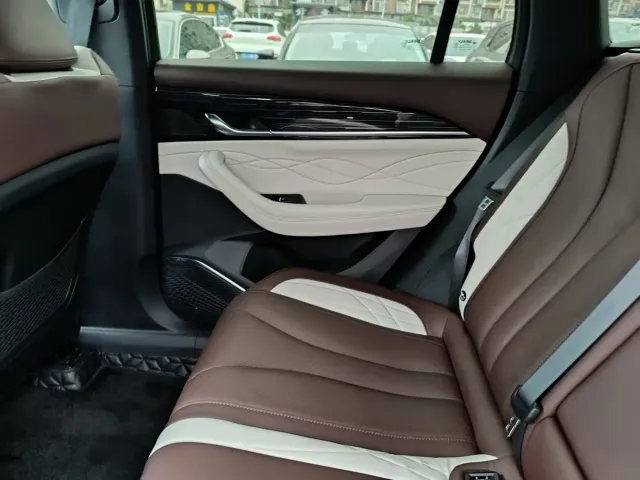 Geely Xingyue L — Фото автомобиля 11