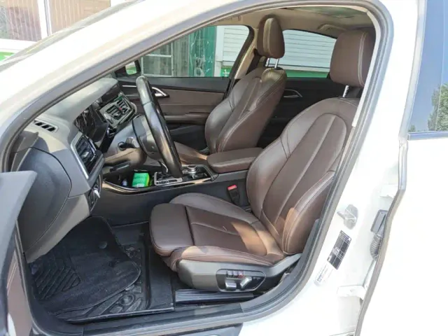 BMW 1 Series — Фото автомобиля 14
