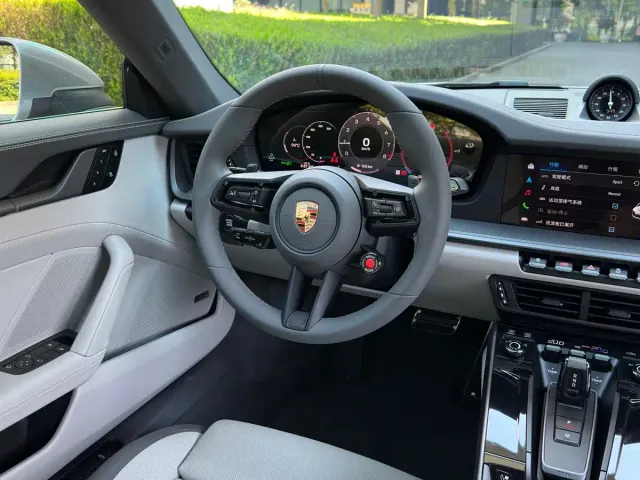 Porsche 911 — Фото автомобиля 17
