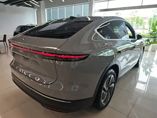 Nio EC7 — Фото автомобиля 6