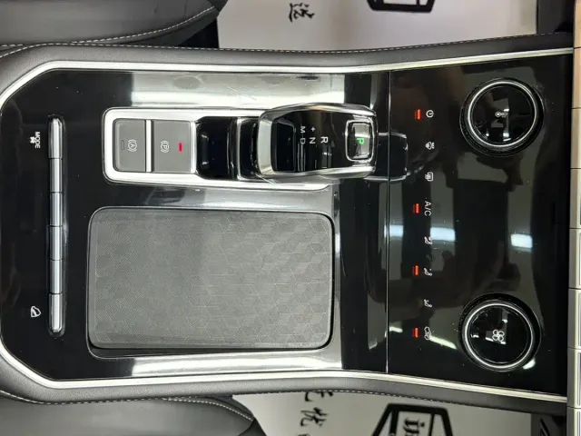Chery Tiggo 8 — Фото автомобиля 18