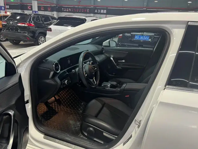 Mercedes-Benz A-Class — Фото автомобиля 7