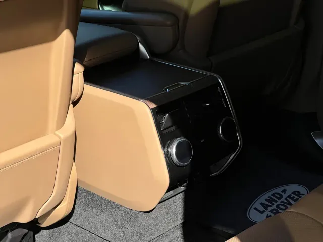 Land Rover Range Rover — Фото автомобиля 14