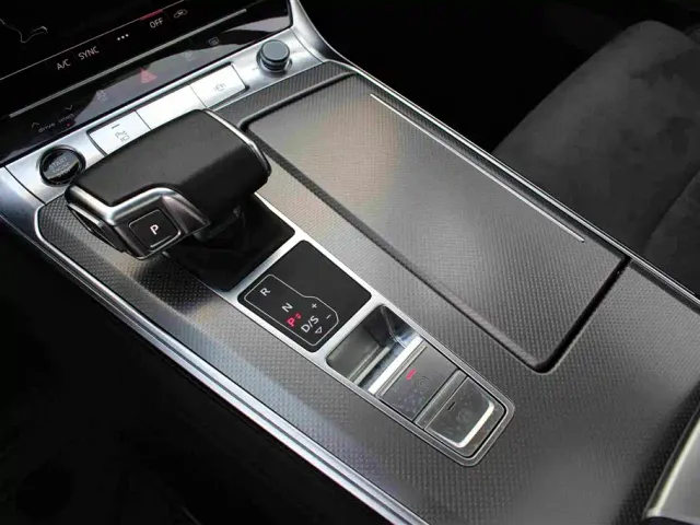 Audi A6L — Фото автомобиля 9
