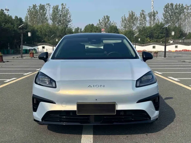GAC Aion RT — Фото автомобиля 2
