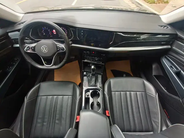 Volkswagen Passat — Фото автомобиля 8