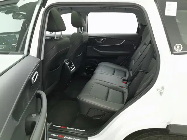 Chery Tiggo 8 — Фото автомобиля 15