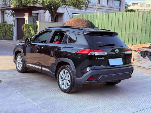 Toyota Frontlander — Фото автомобиля 7
