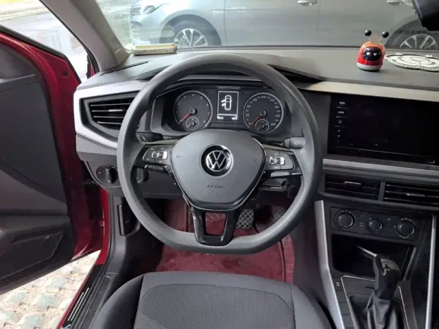 Volkswagen Polo — Фото автомобиля 10