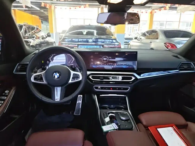 BMW 3 Series — Фото автомобиля 12