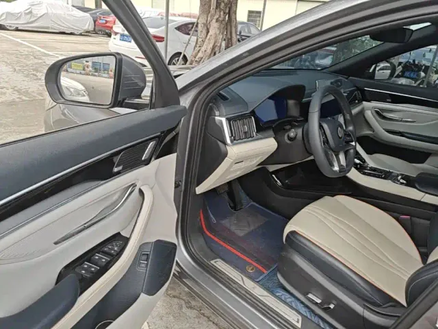 BYD Song PLUS — Фото автомобиля 15