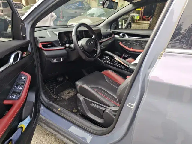 Geely Binyue — Фото автомобиля 12
