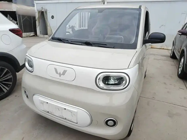 Фотография автомобиля — Wuling Hongguang Mini EV