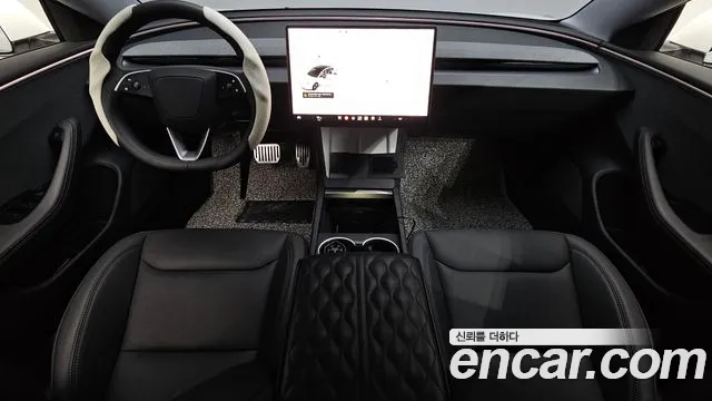 Tesla Model 3 — Фото автомобиля 7