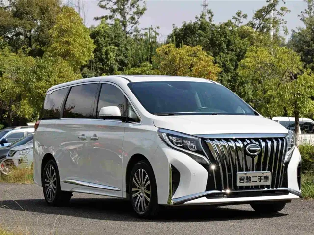 GAC Trumpchi M8 — Фото автомобиля 3