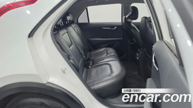 Kia Niro — Фото автомобиля 12